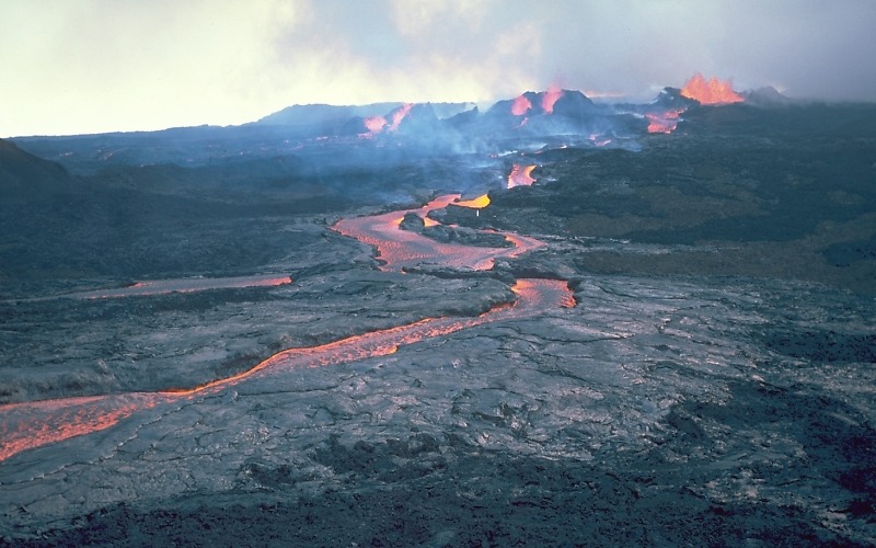 Most Active Volcanoes In The World: Mount Loa, Hawaii